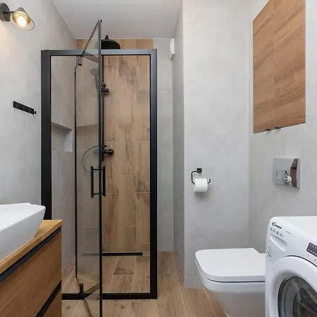 Apartamento Bright In The Centre Of By Renters Katowice