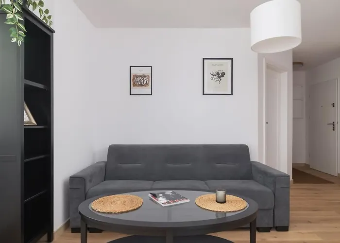 Bright In The Centre Of By Renters Apartmán *